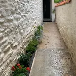 Villa Agreable Maison De Clim/piscine/jardin Nîmes
